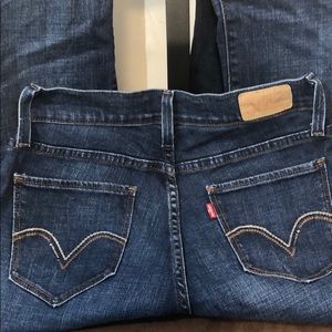 Levi’s Bootcut Jeans 👖